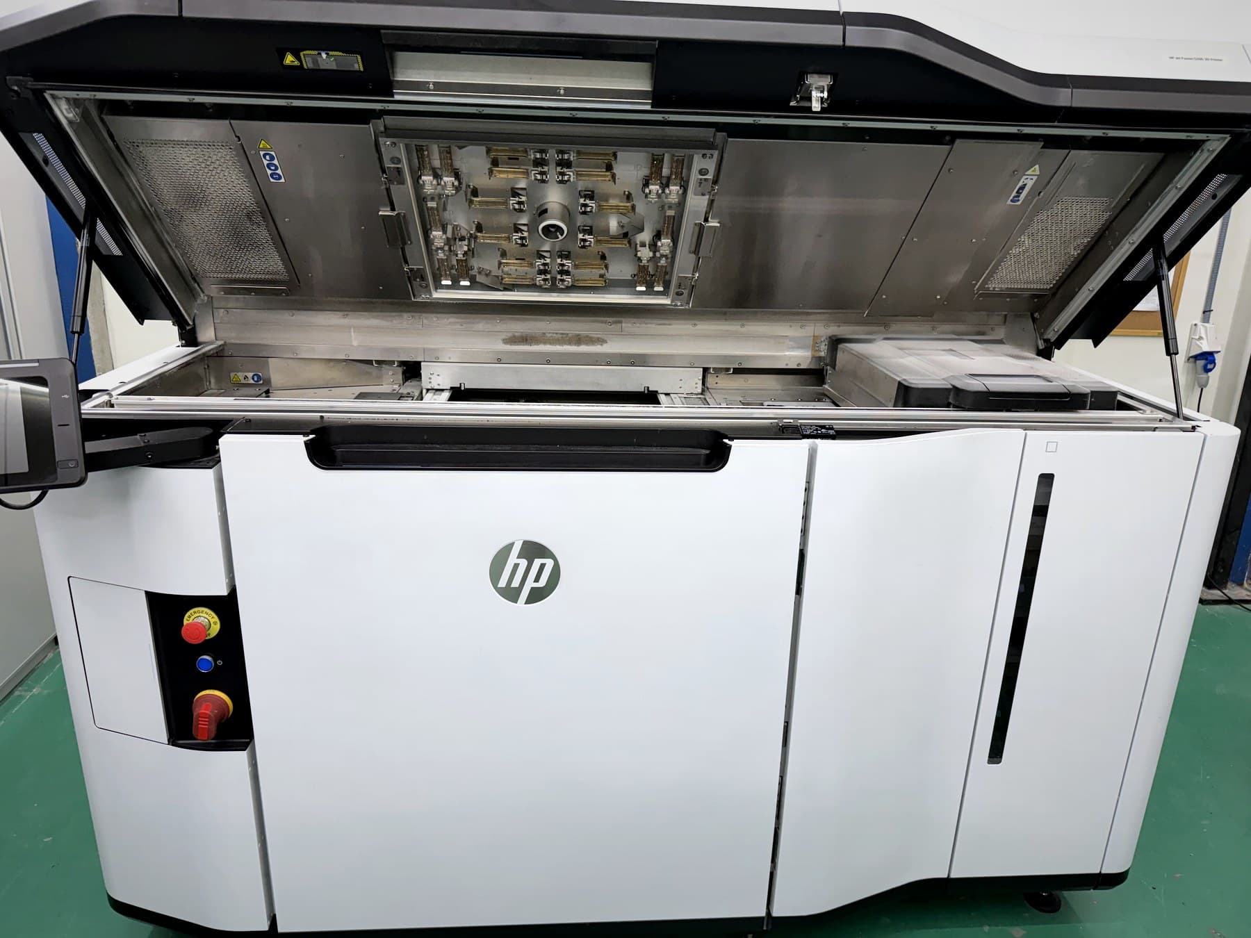 HP Jet Fusion 5200